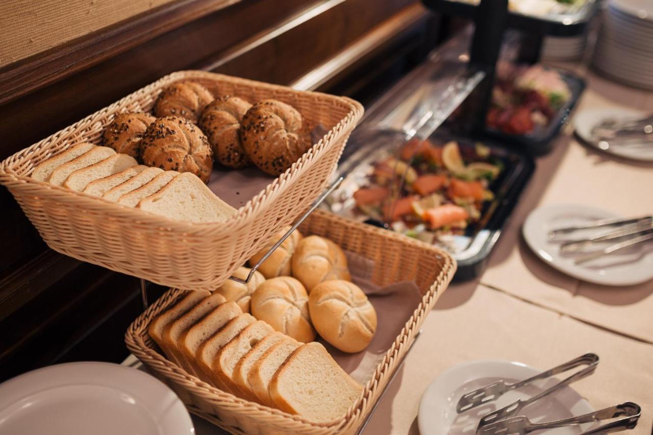 Hotel Meridian Cluj-Napoca Luaran gambar